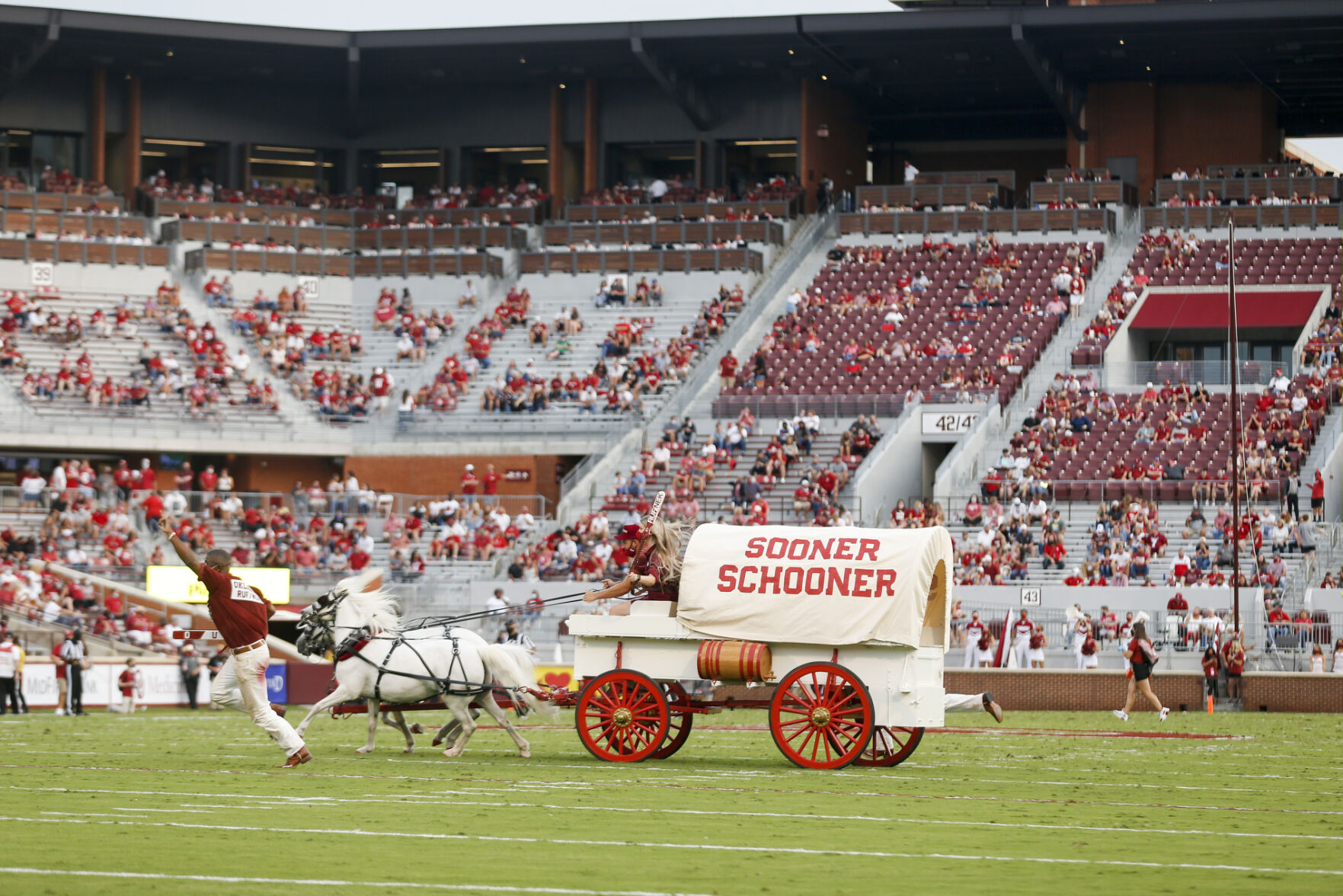 Oklahoma Sooners vs Missouri State Bears